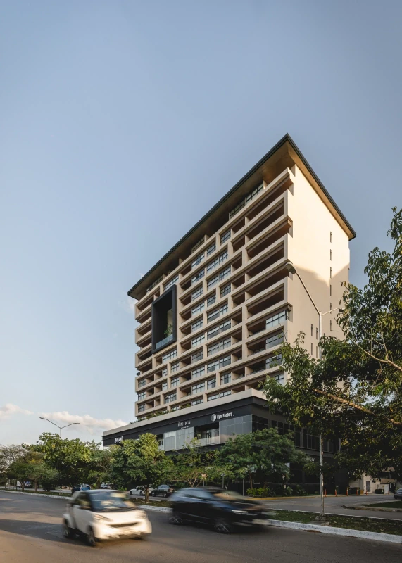 Torre Baltia — foto 3 de 18