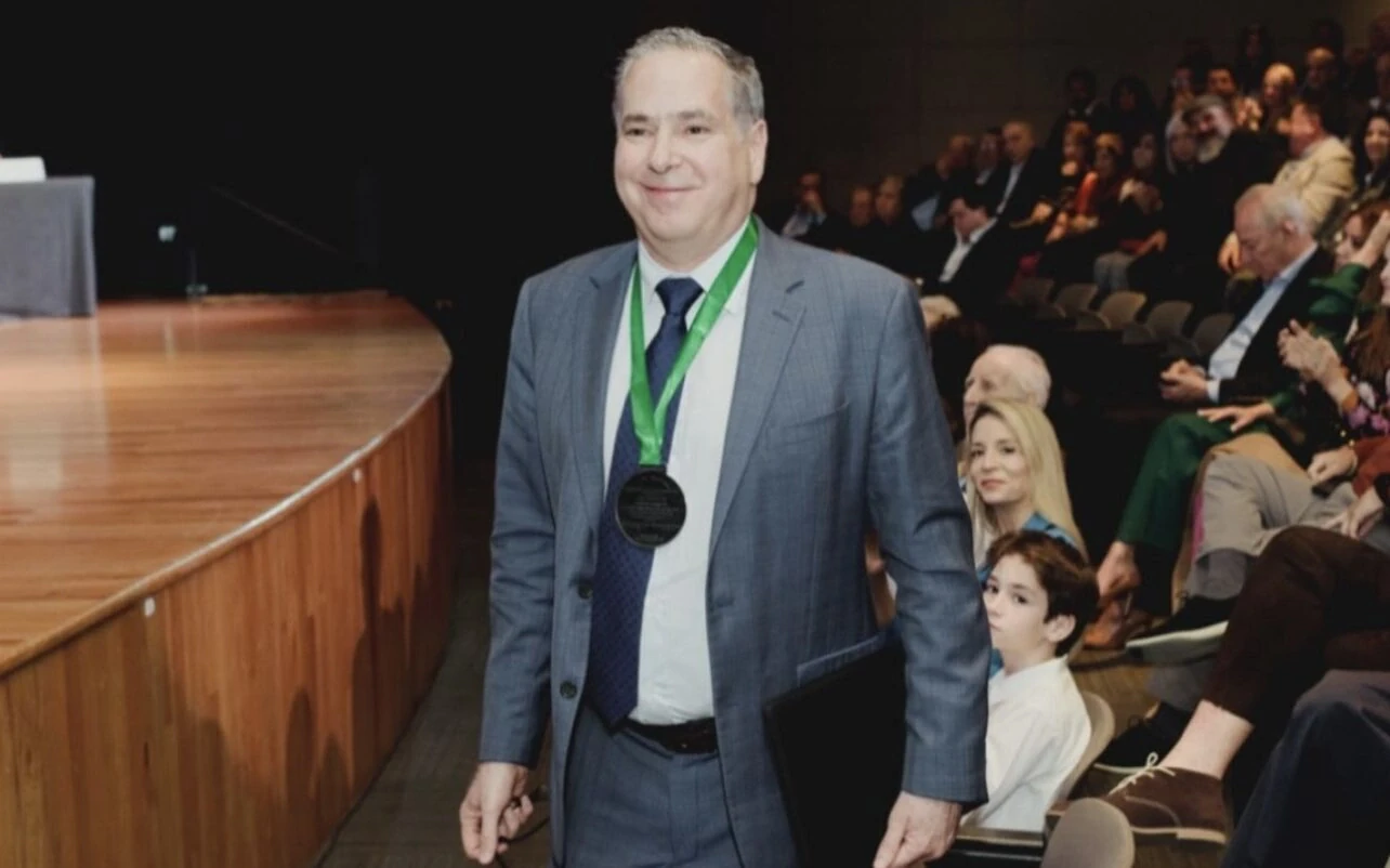 Gilberto L. Rodríguez recibe el Premio Estatal de Arquitectura 2023